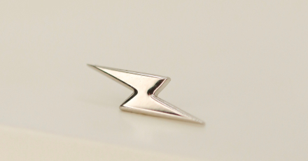 Piercing com Joia em Titânio